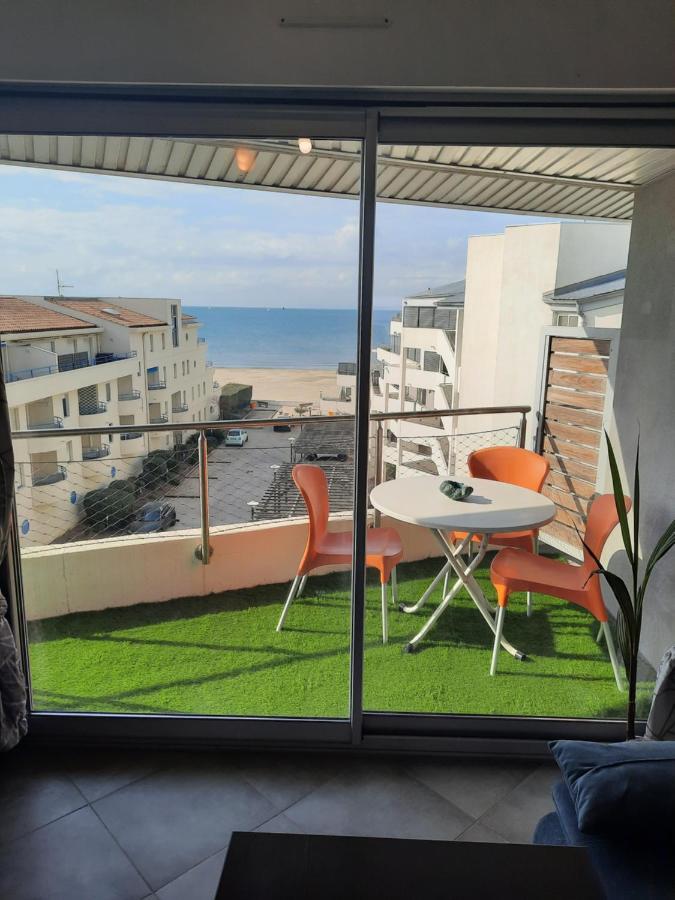 Residence Chateau Leenhardt - Appartement T2 Face A La Mer Le Grau-du-Roi Bagian luar foto