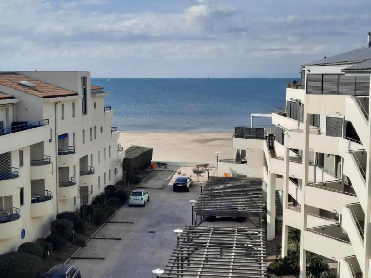 Residence Chateau Leenhardt - Appartement T2 Face A La Mer Le Grau-du-Roi Bagian luar foto